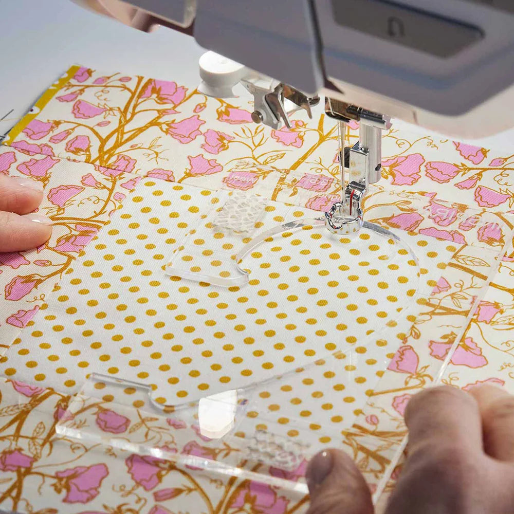 HUSQVARNA® VIKING® EPIC QUILT™ 97 Sewing Machine