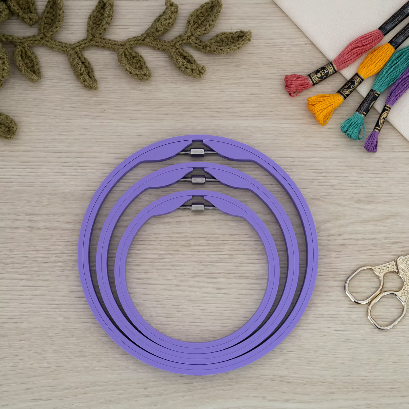 Seamless Round Embroidery Hoop – Matte Lilac Purple