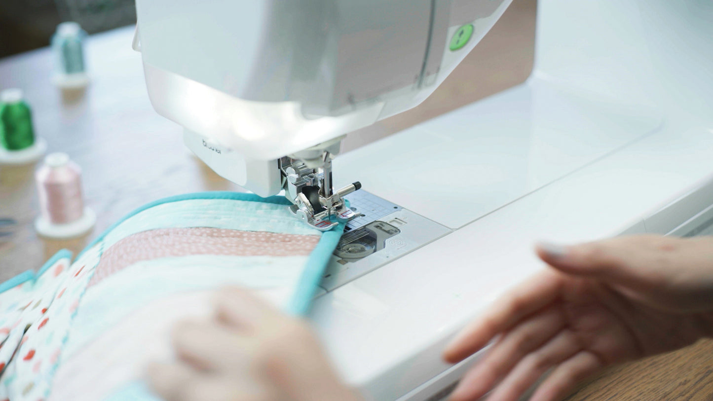 Essence VM5200 Sewing and Embroidery Machine