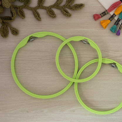 Seamless Round Embroidery Hoop – Matte Apple Green
