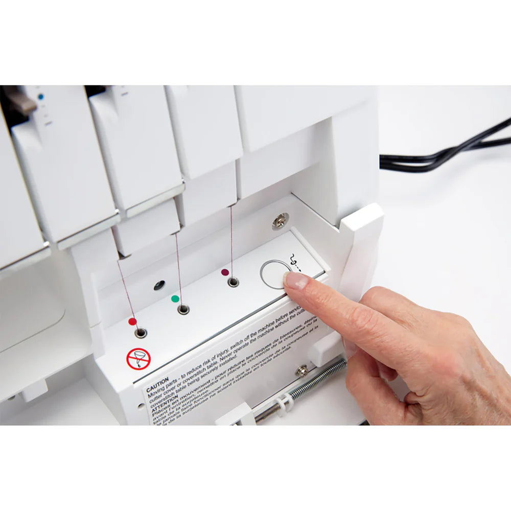 AMBER™ Air S | 500 Coverlock Machine