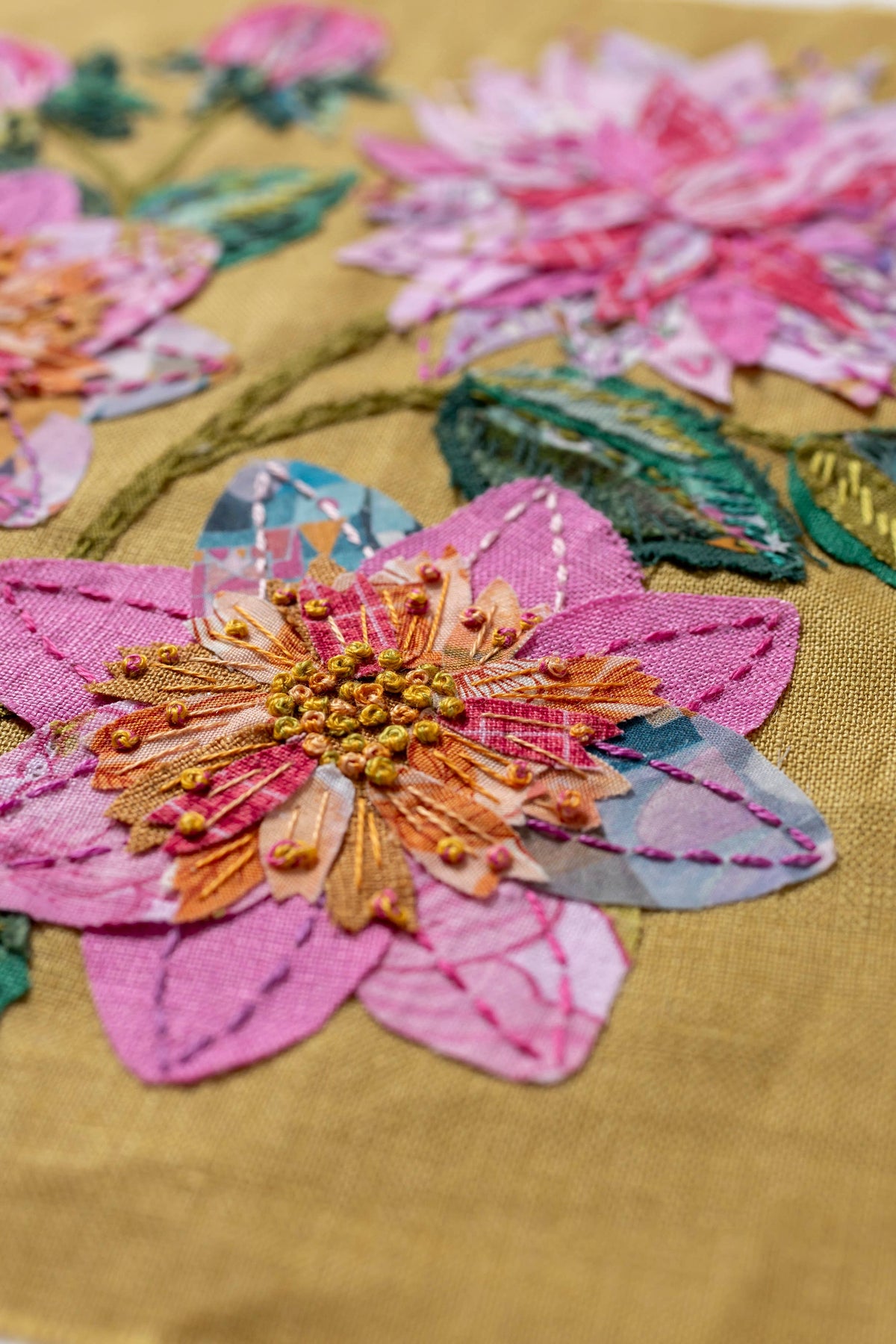 Dahlia Slow Stitching Kit 