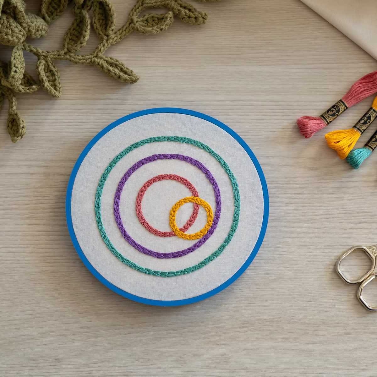 Seamless Round Embroidery Hoop – Matte Marine Blue