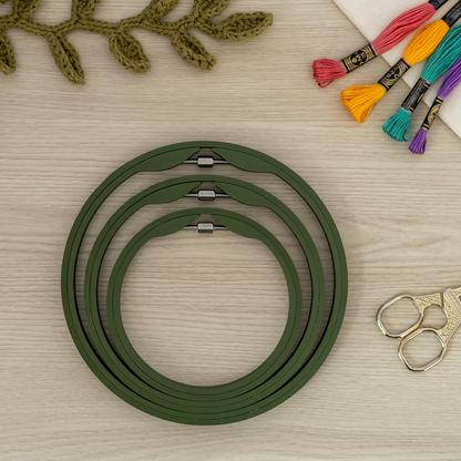 Seamless Round Embroidery Hoop – Matte Dark Green